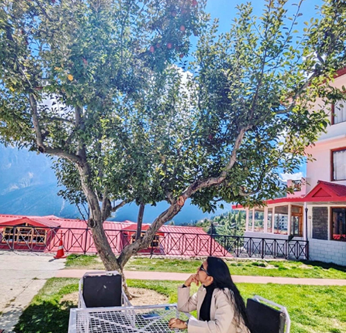 Hotel Rolling Rang Kalpa